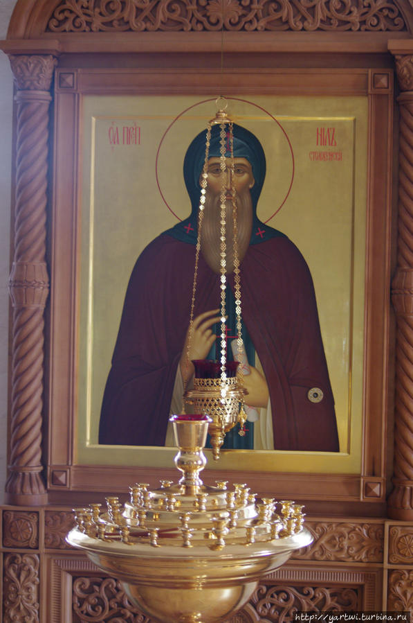 Заходим в храмы, фотографируем интересные объекты. Старица, Россия