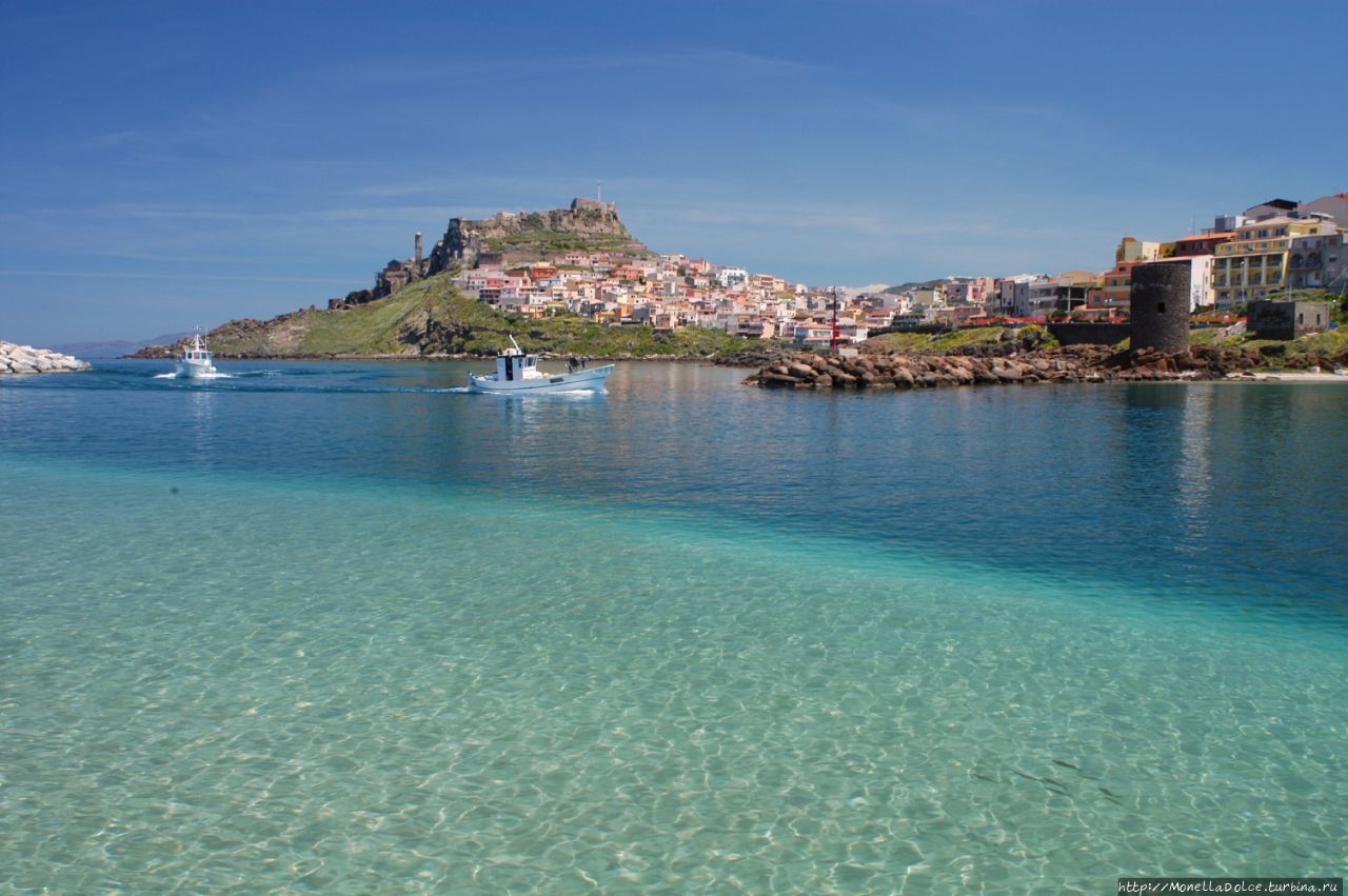 Sardegna: город и крепость Castelsardo Кастельсардо, Италия