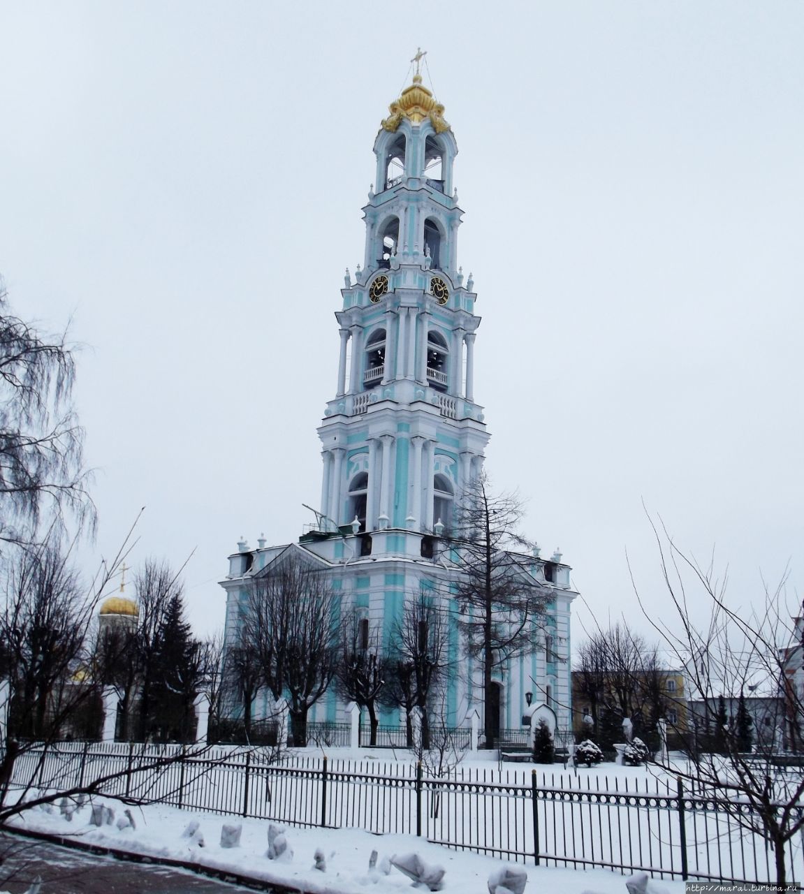 Колокольня лавры высотой 88 метров входит в десятку самых высоких колоколен России Сергиев Посад, Россия