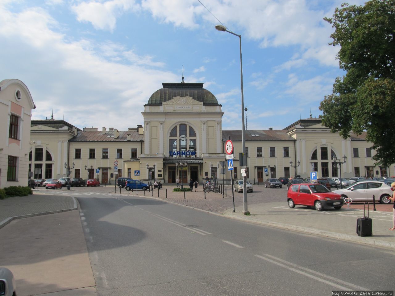 ЖД вокзал в Тарнове Тарнув, Польша