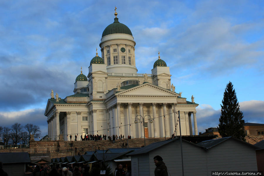 Кафедральный лютеранский храм на Сенатской площади. Хельсинки, Финляндия