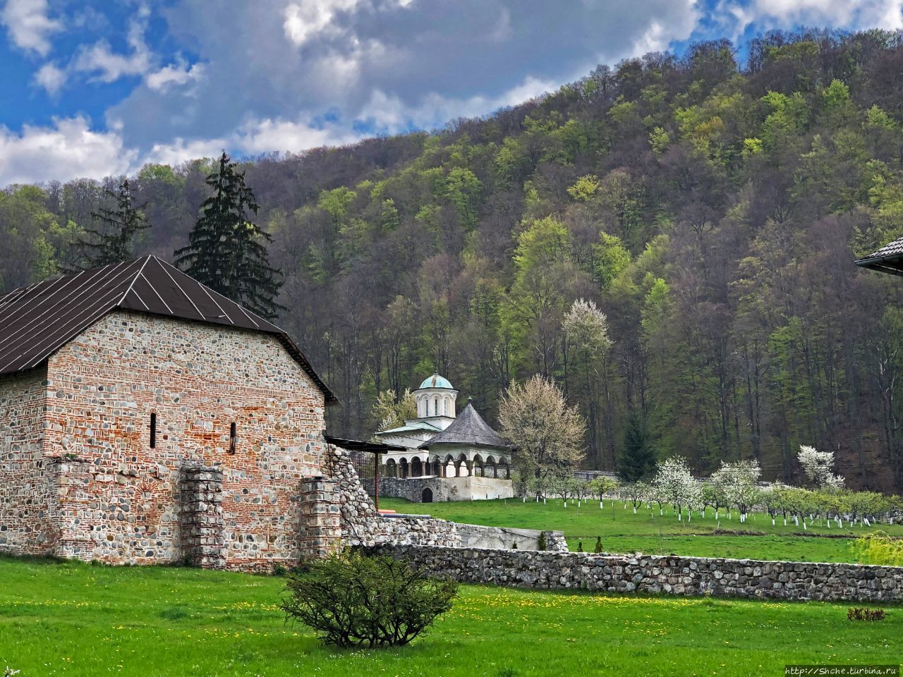 Монастырь Хорезу Романий-де-Жос, Румыния