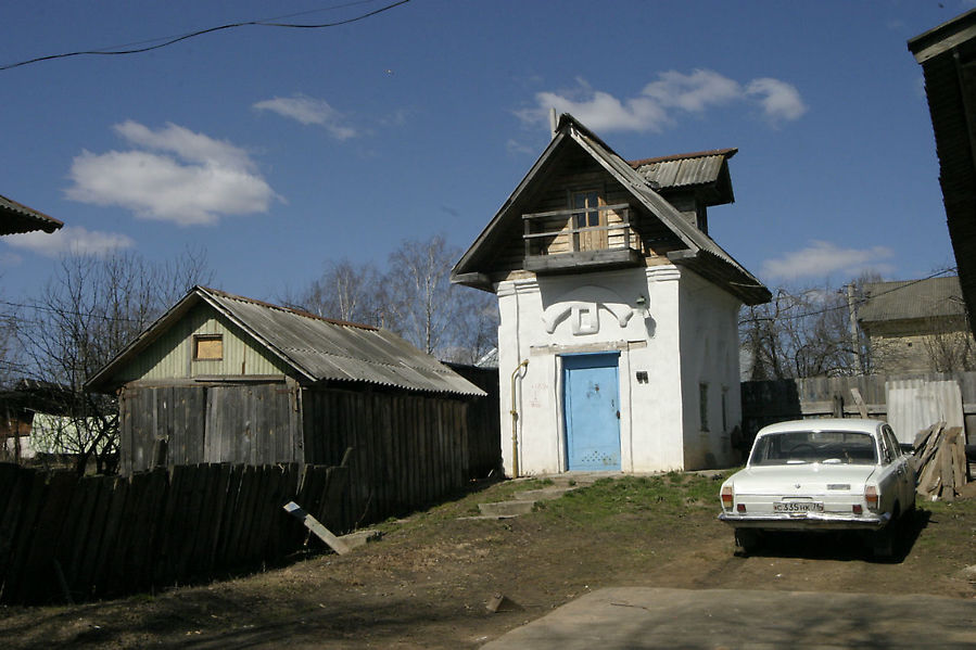 Слегка ожившее застывшее время Мышкин, Россия