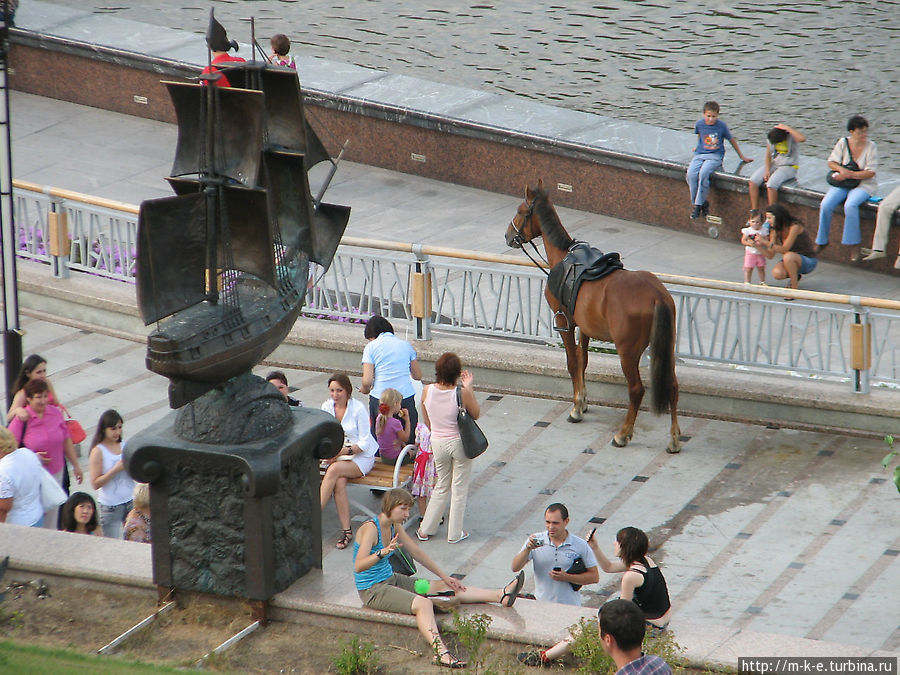 Памятники на Набережной Тюмень, Россия