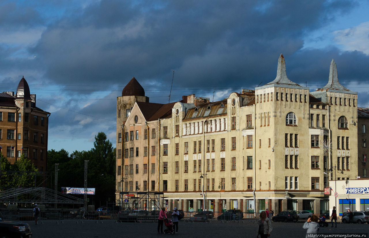 Красная площадь.
Доходный дом Купца Москвина, архитектор Пааво Уотила, 1907 г.