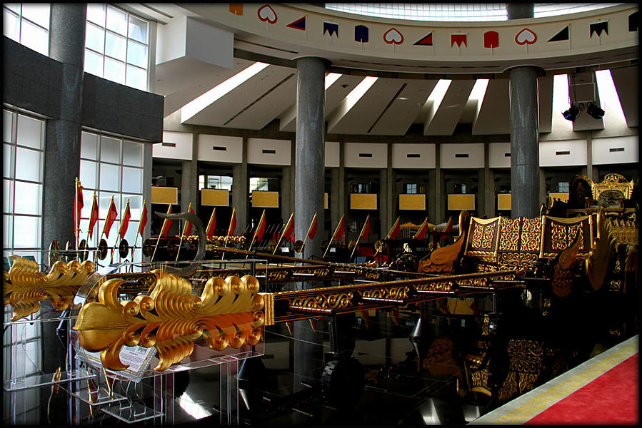 Музей Королевских Регалий Бандар-Сери-Бегаван, Бруней