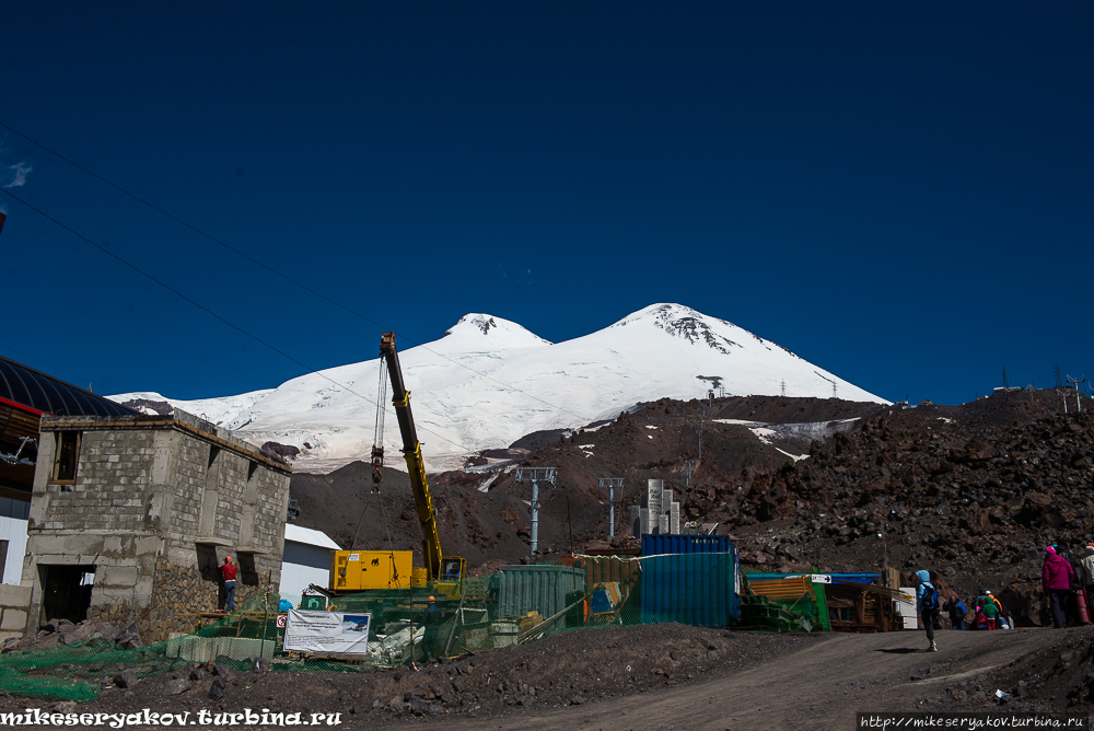 Эльбрус. Поход к приюту 11 Эльбрус (гора 5642м), Россия