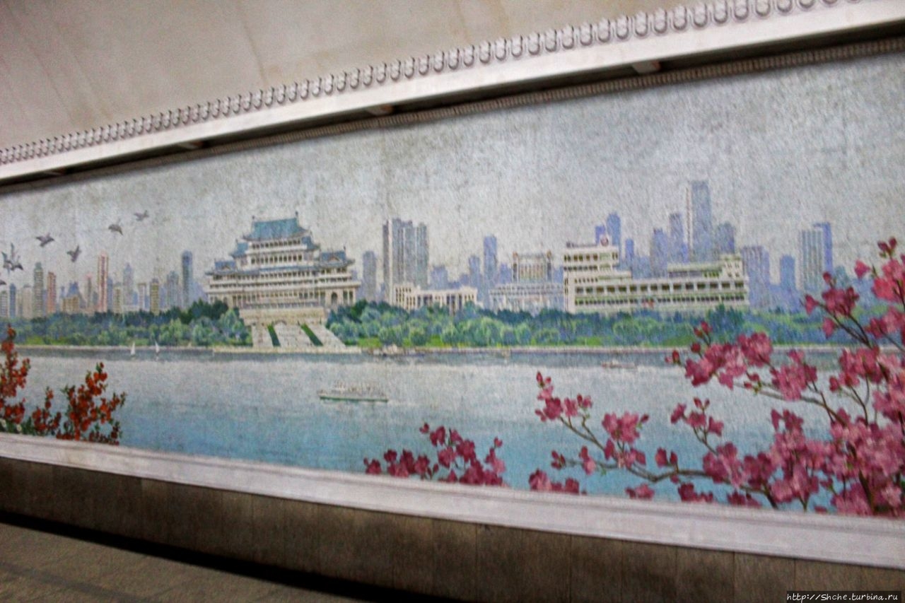 Ёнгван (станция метро) Пхеньян, КНДР