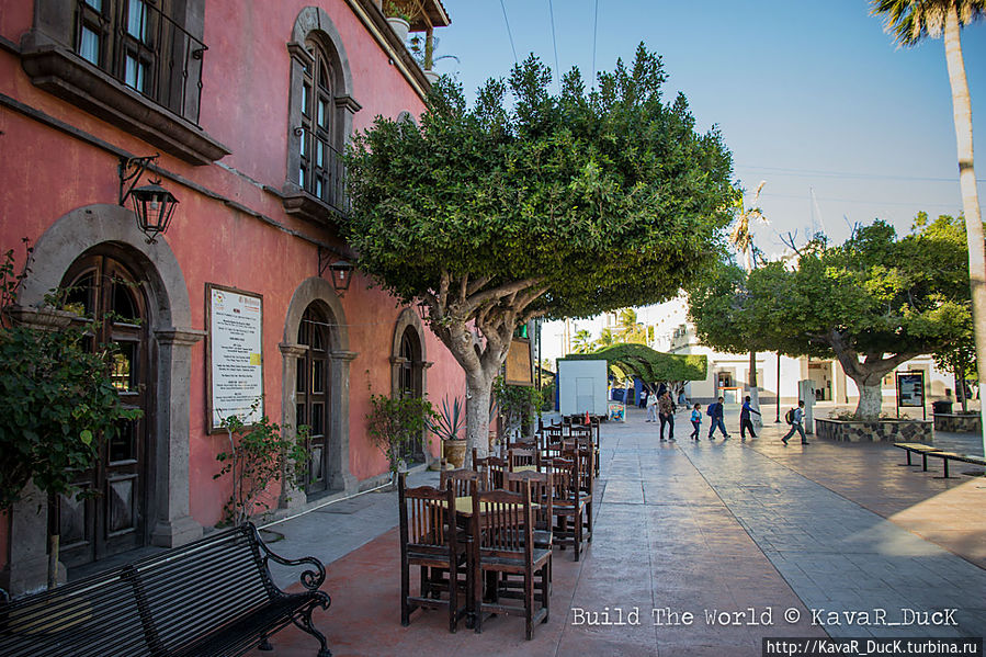 Приятное кафе