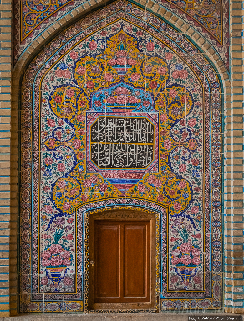 Иран. Шираз. Мечеть Насир аль-Мульк Шираз, Иран