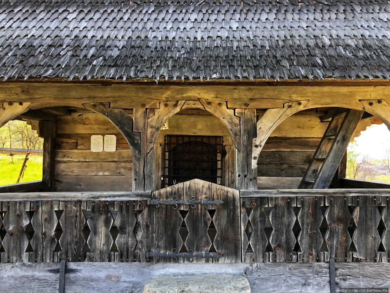 Деревянные церкви Карпат. Бырсана, Мурамуреш (ЮНЕСКО 904)