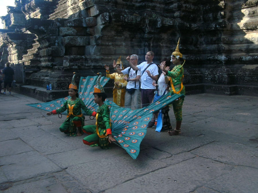 Танцы и костюмы, музыка Камбоджи Камбоджа