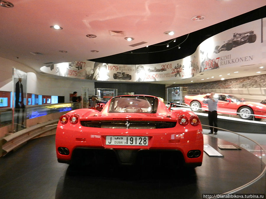 Ferrari World in Abu-Dhabi Абу-Даби, ОАЭ