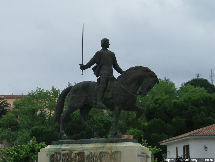 Памятник Нуньо Альварес Перейра / Monument to Nuño Alvares Pereira