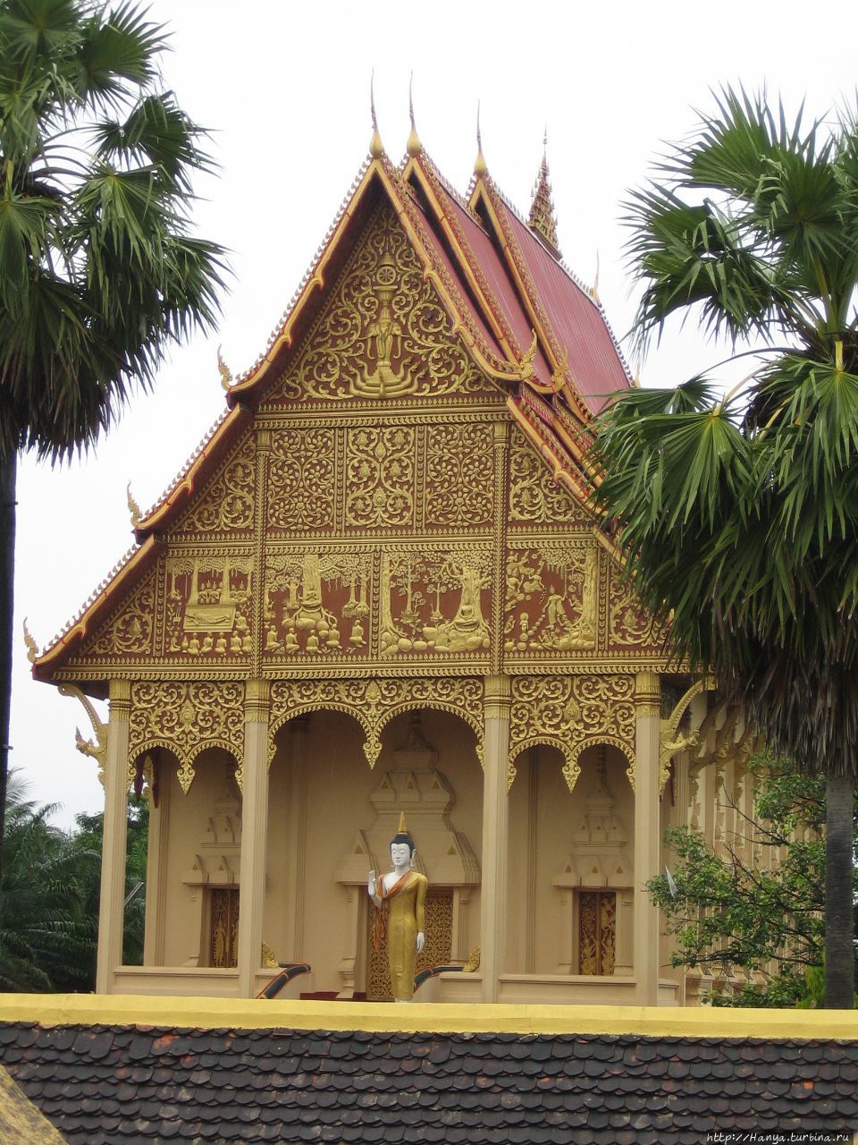 Wat That Luang Neua в комплексе Ват Тхат Луанга Вьентьян, Лаос