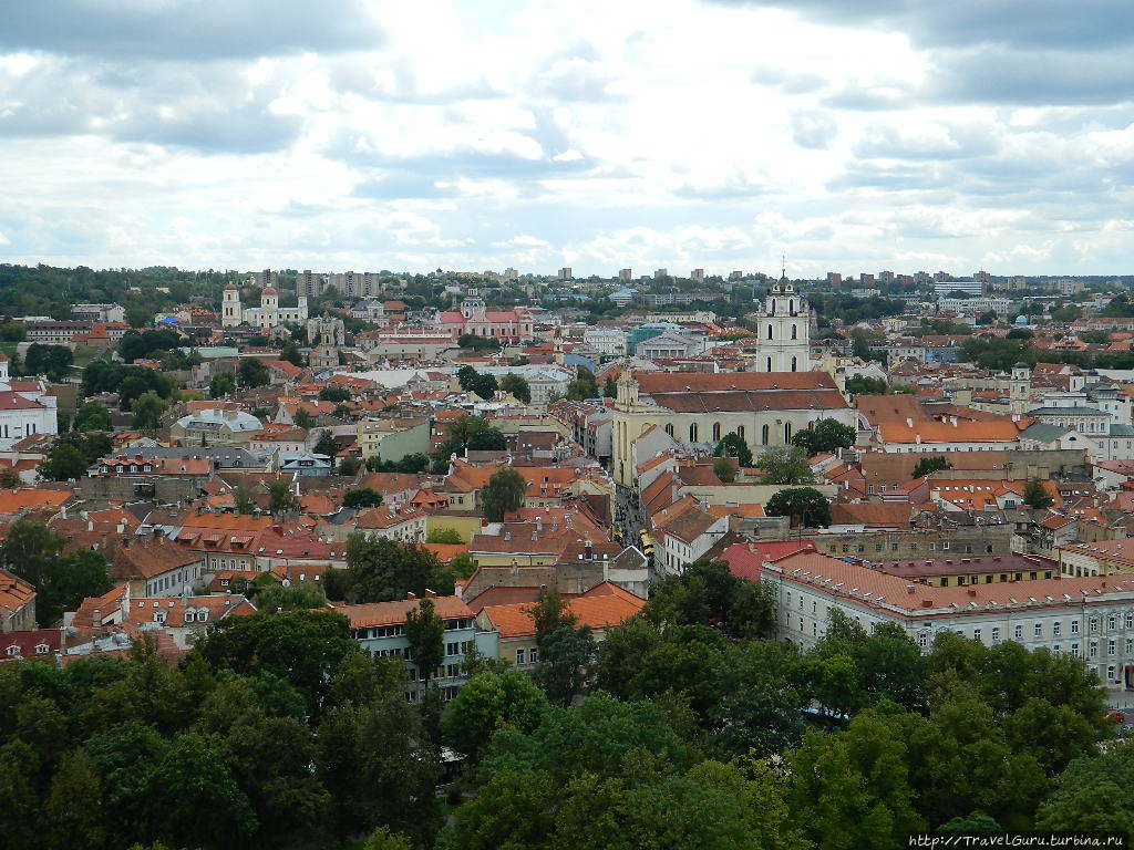 Вид на старый город Вильнюса с Башни Гедимина Вильнюс, Литва