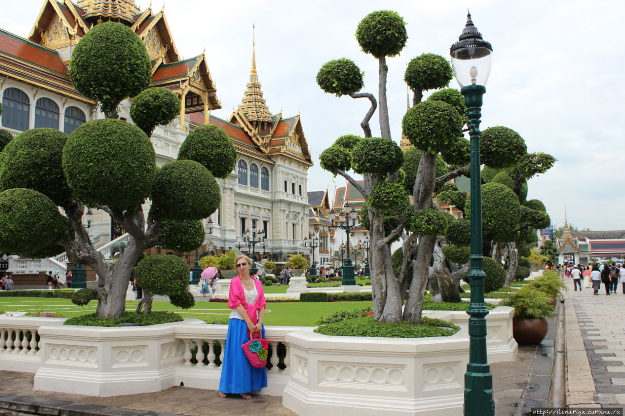 Здесь у меня был наряд безумных цветов:)