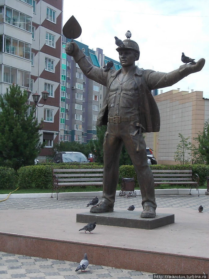Памятник строителю Красноярск, Россия