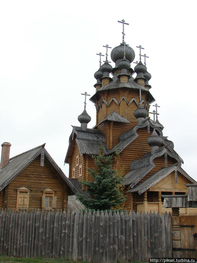 Всехсвятский скит. Вид на Северный фасад Святогорск, Украина