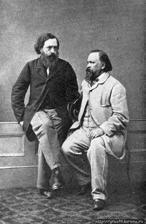 Николай Огарев (слева) и 