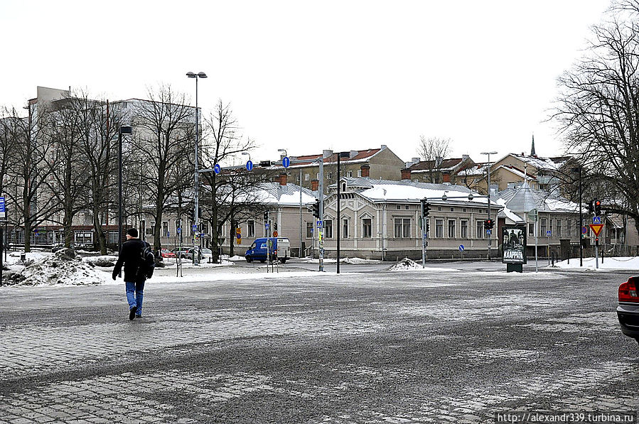 Площадь перед вокзалом Турку, Финляндия