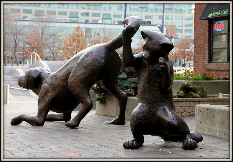 Памятники и скульптуры Торонто