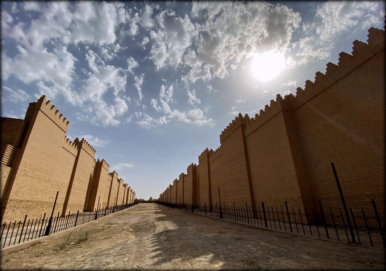 Вавилон — крупнейший мегаполис древнего мира Вавилон останки древнего города, Ирак