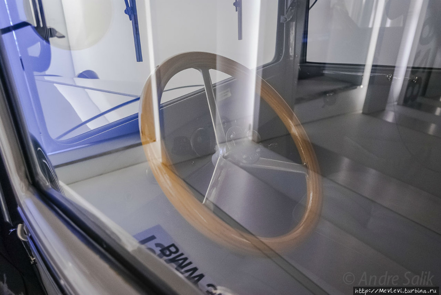 Музей BMW Мюнхен, Германия