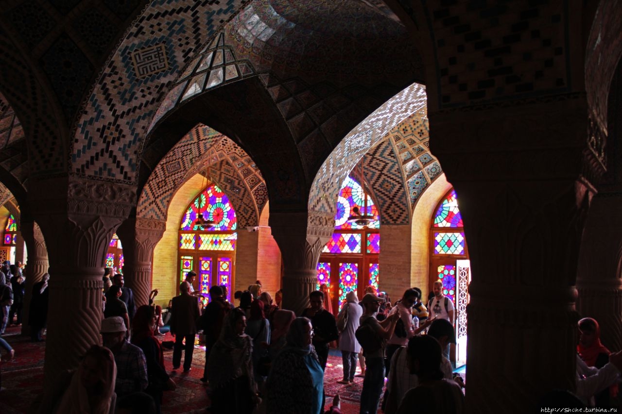 Мечеть Насир оль-Мольк Шираз, Иран