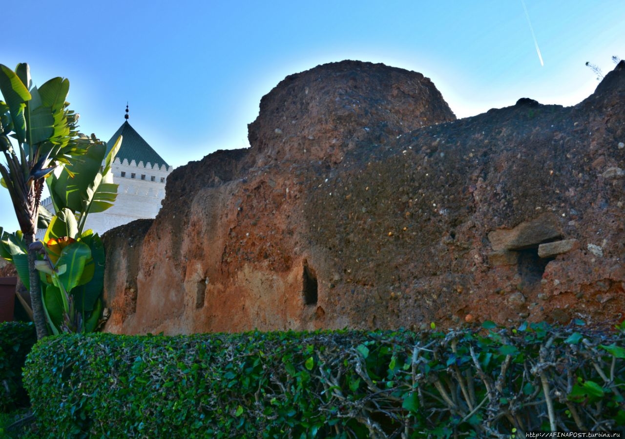 Башня Хасана и мемориал Рабат, Марокко