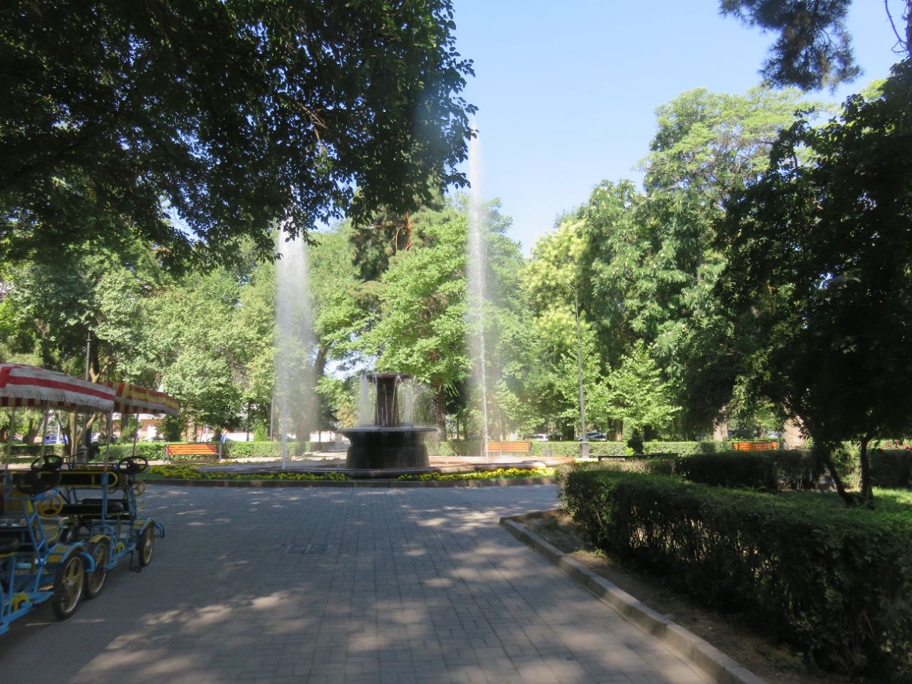 Дубовый парк Бишкек, Киргизия
