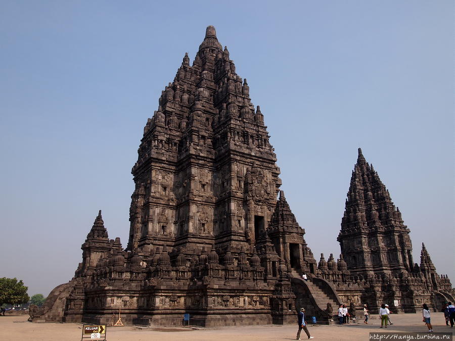 Храм Шивы после реставрации Джокьякарта, Индонезия