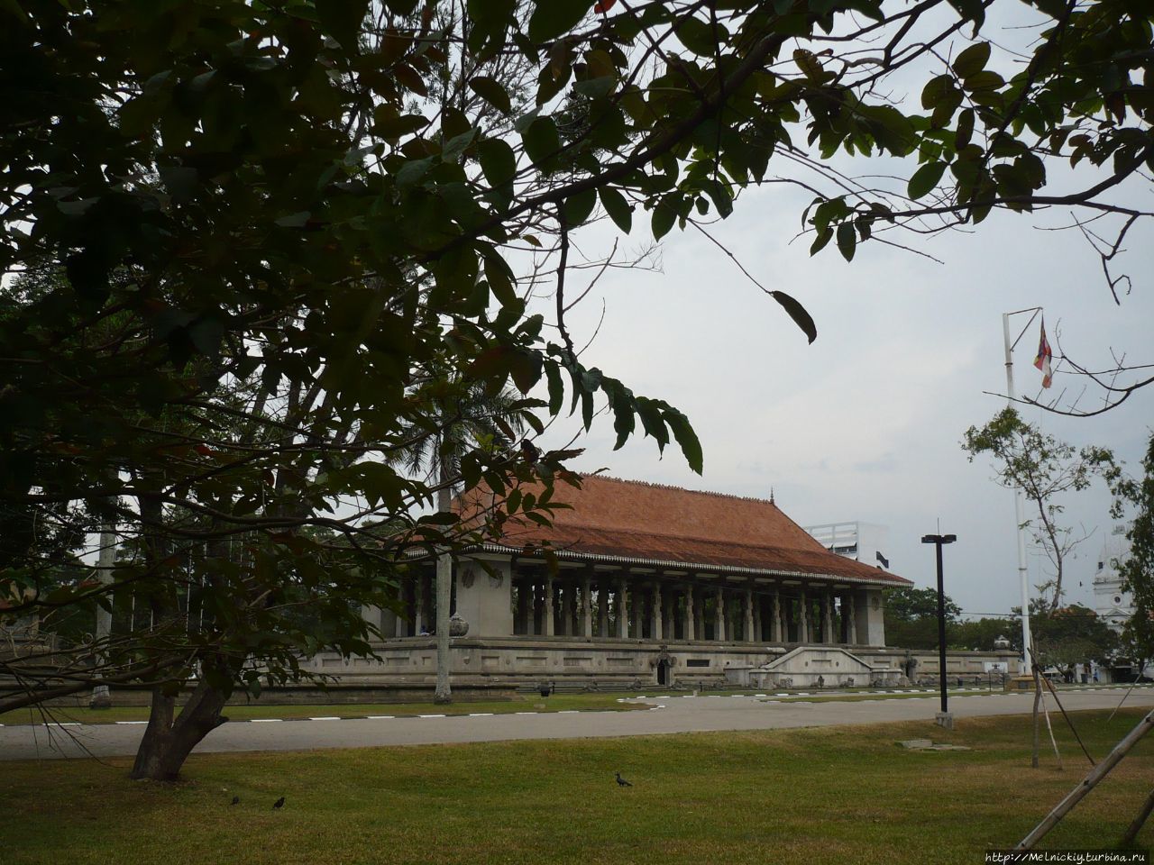 Мемориальный зал Независимости / Independence Memorial Hall