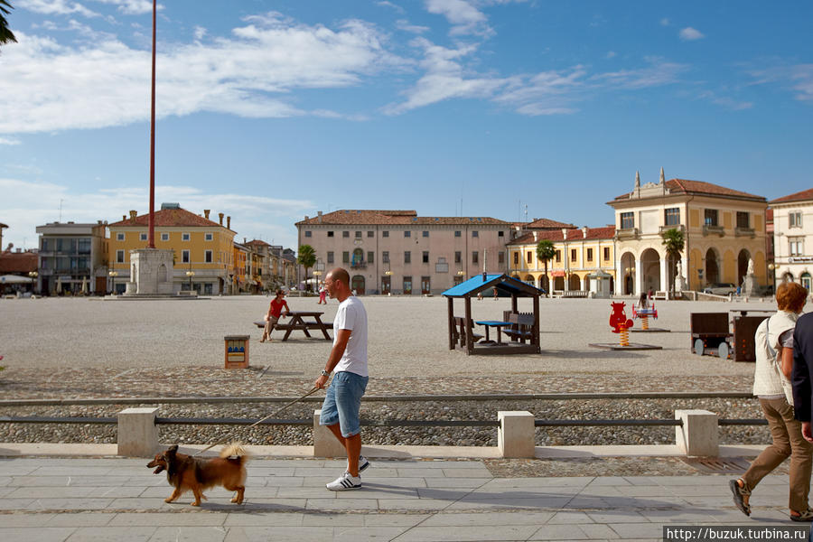 Пальманова: несбывшиеся мечты идеального города Удине, Италия