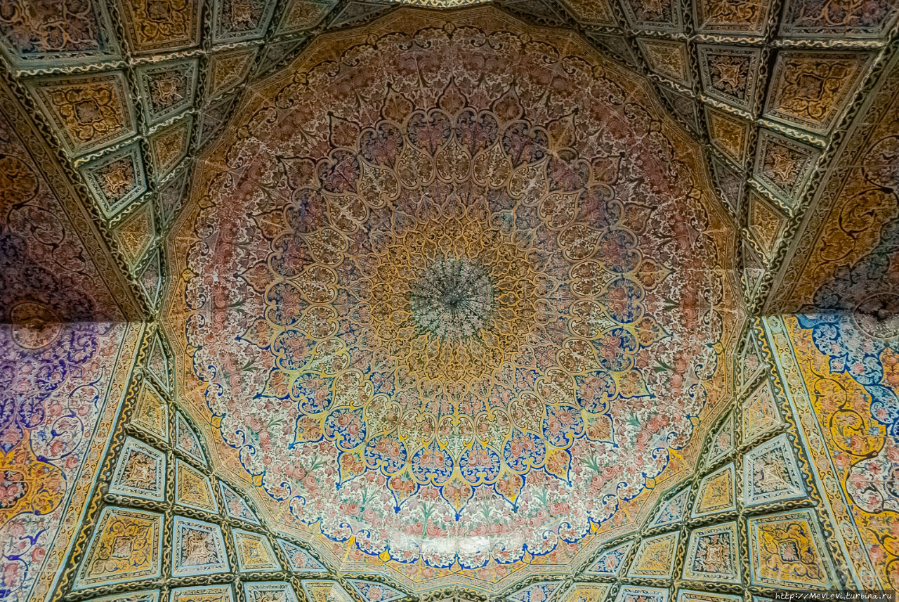 Иран. Шираз. Мечеть Насир аль-Мульк Шираз, Иран
