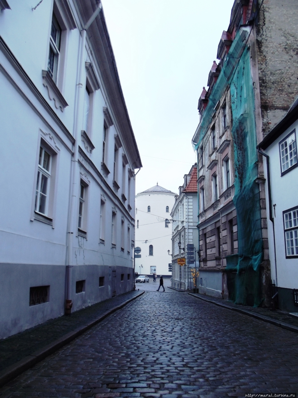 Дух средневековья витает в узких улочках Старой Риги Рига, Латвия