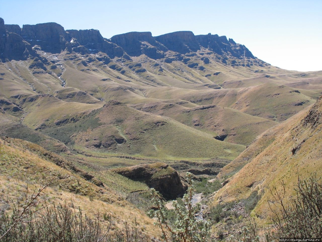 Парк uKhahlamba Drakensberg Park Малоти-Дракенсберг Национальный Парк, ЮАР