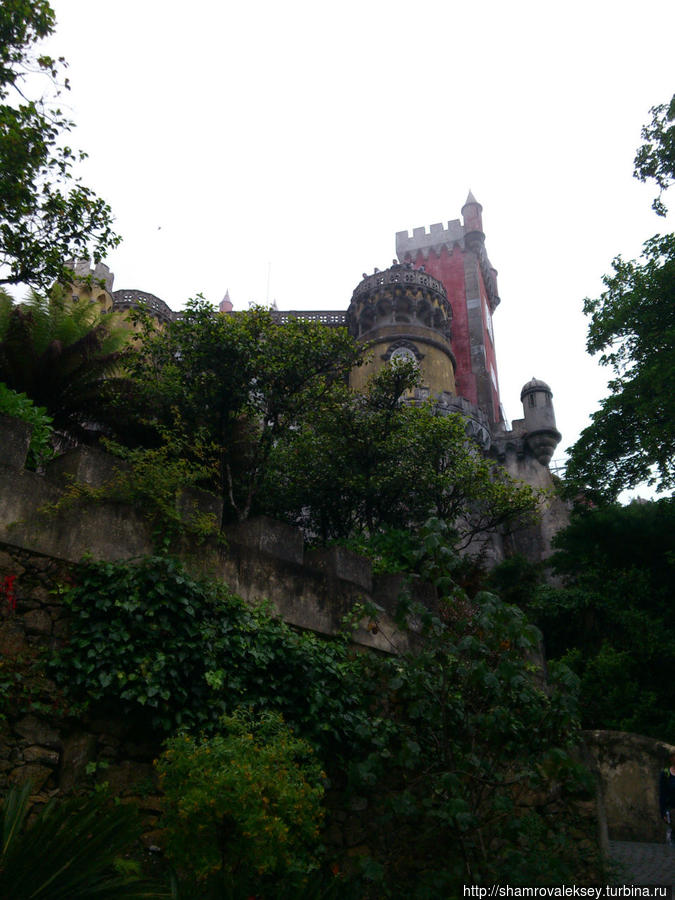 Печальный замок португальских королей Синтра, Португалия
