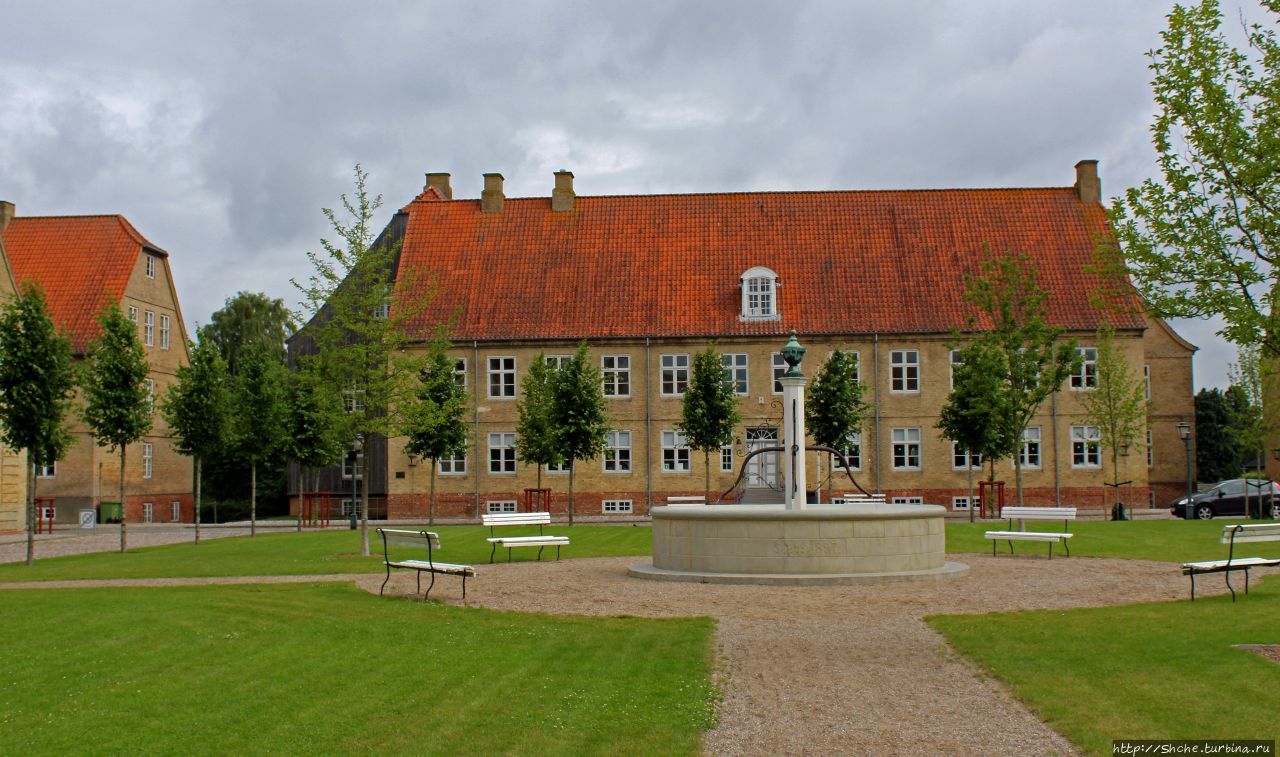 Христиансфельд — лучший пример моравских поселений в Европе Кристиансфельд, Дания