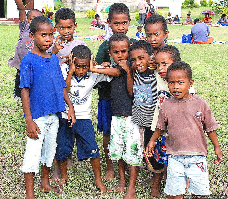У всей фиджийцев многодетные семью Остров Дравака, Фиджи