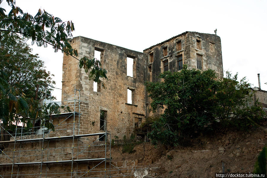Развалины Кастелли Хания, Греция