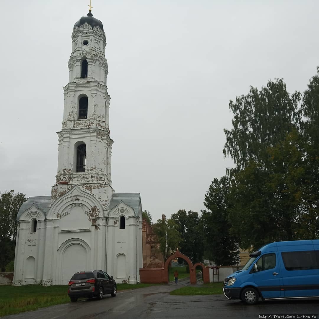 Колокольня Свято-Успенского монастыря Мстиславль, Беларусь