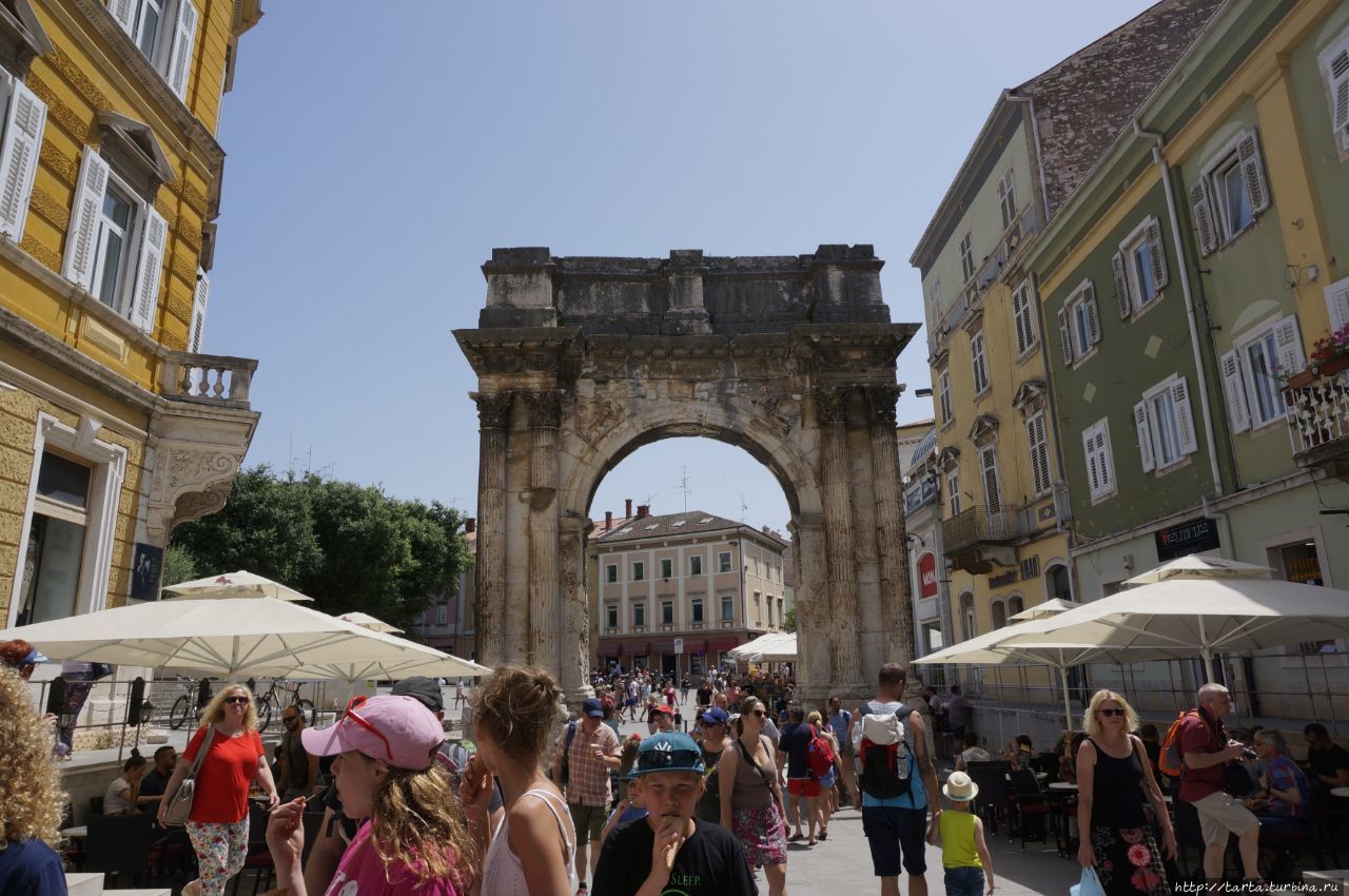 Пула 10 лет спустя Пула, Хорватия