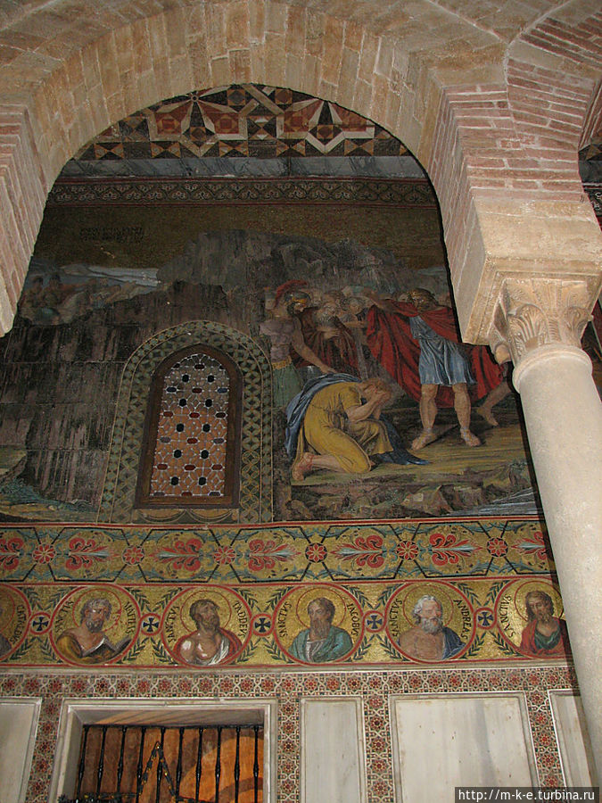 Мозаики внутреннего двора Палермо, Италия