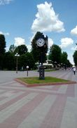 Часы на пешеходной улице Притыцкого, один из символов города.