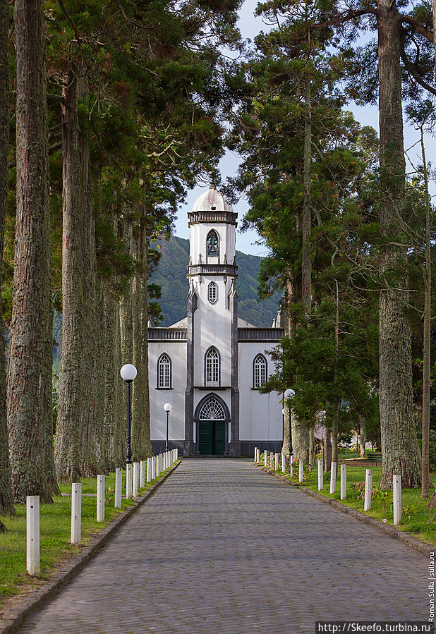 Церковь в городе Сет-Сидадеш Остров Сан-Мигел, Португалия