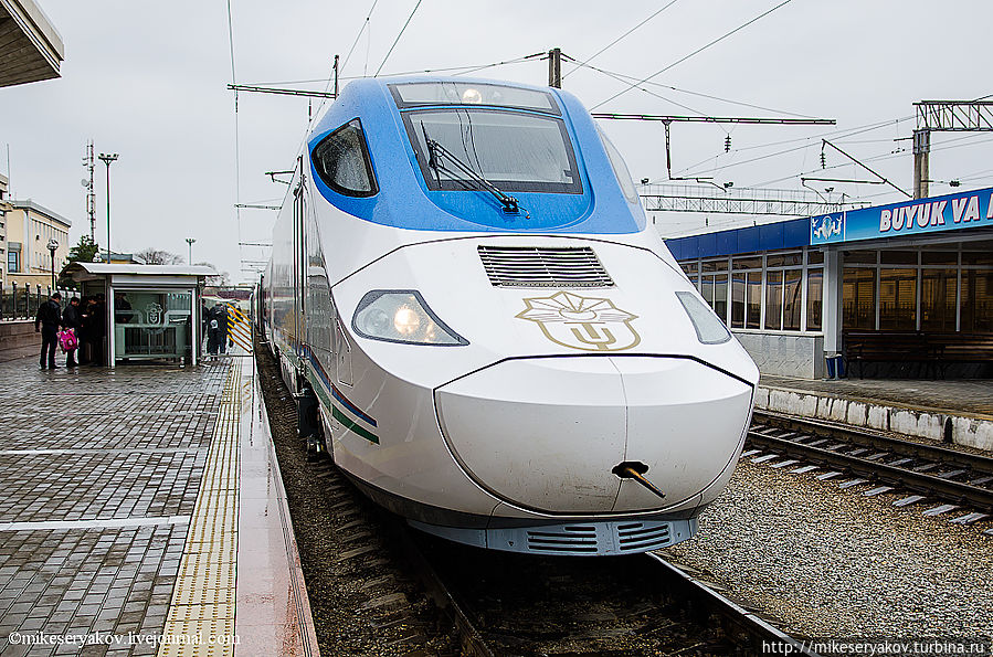 Испано-узбекский поезд со смешным названием Узбекистан