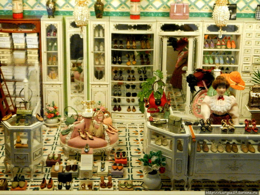 Обувный магазин