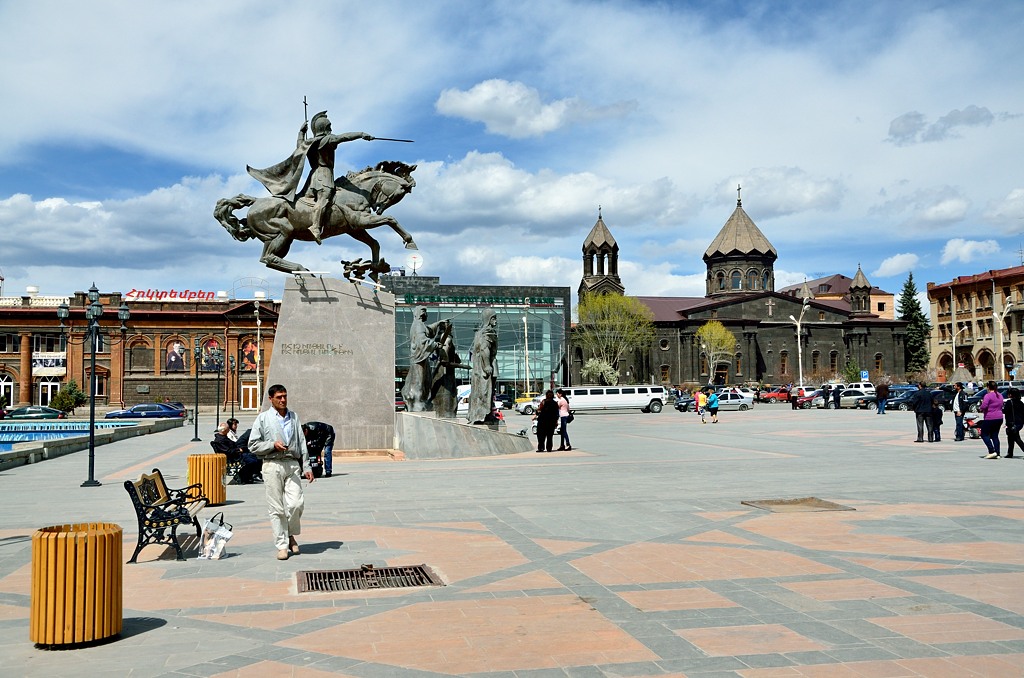 Памятник восстанию Вардананк Гюмри, Армения