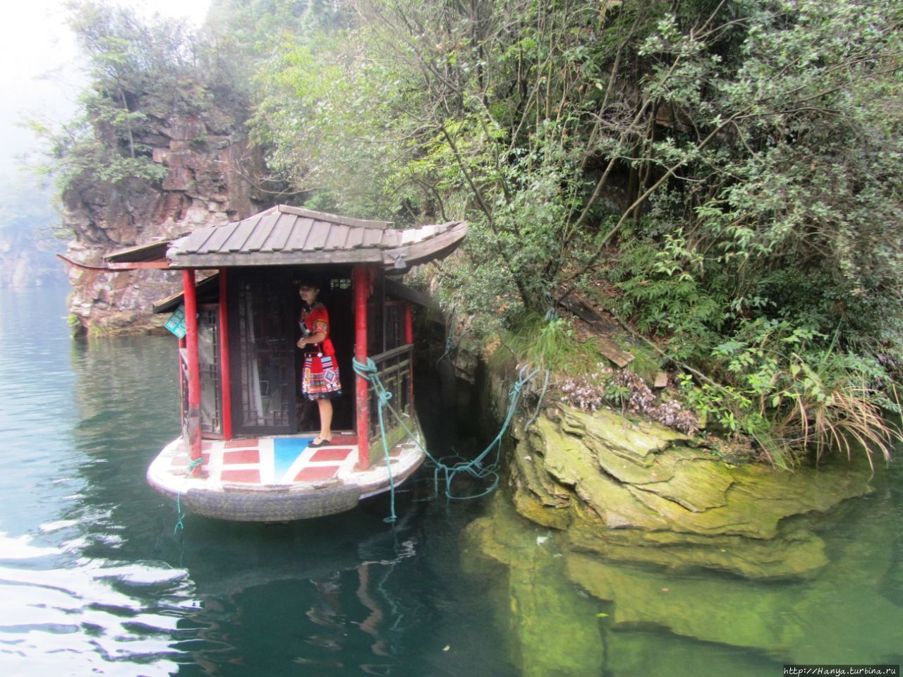 Озеро Баофэн (Живописный Район Улинъюань) Чжанцзяцзе Национальный Лесной Парк (Парк Аватар), Китай